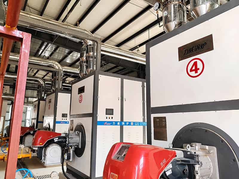 昆明现代农业4台真空热水锅炉 (1).jpg